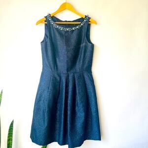 Tahari Plus Size 16 Blue sleeveless metallic Jacquard embellished neckline dress